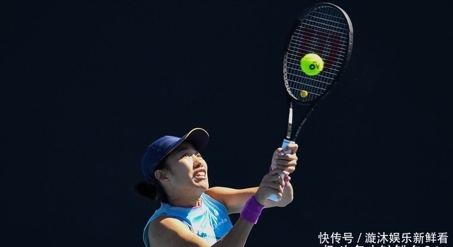 队徽在镜头 队徽在镜头