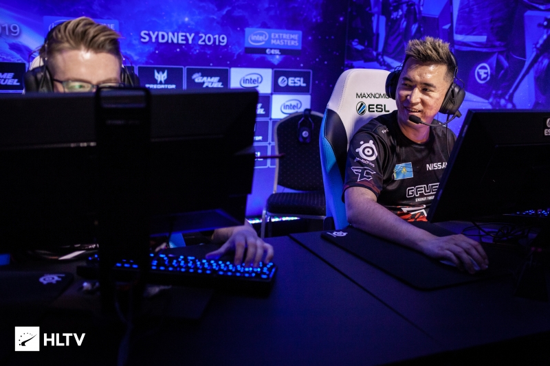 度融入与自 度融入与自